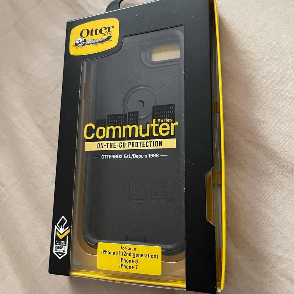 Otterbox commuter iPhone 7/8 phone case!